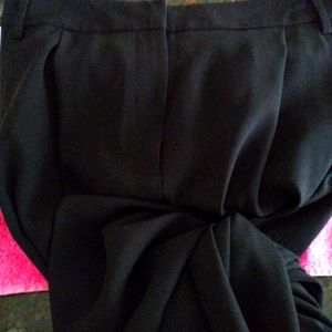 Judith and Charles - black pants - 12 - NWT